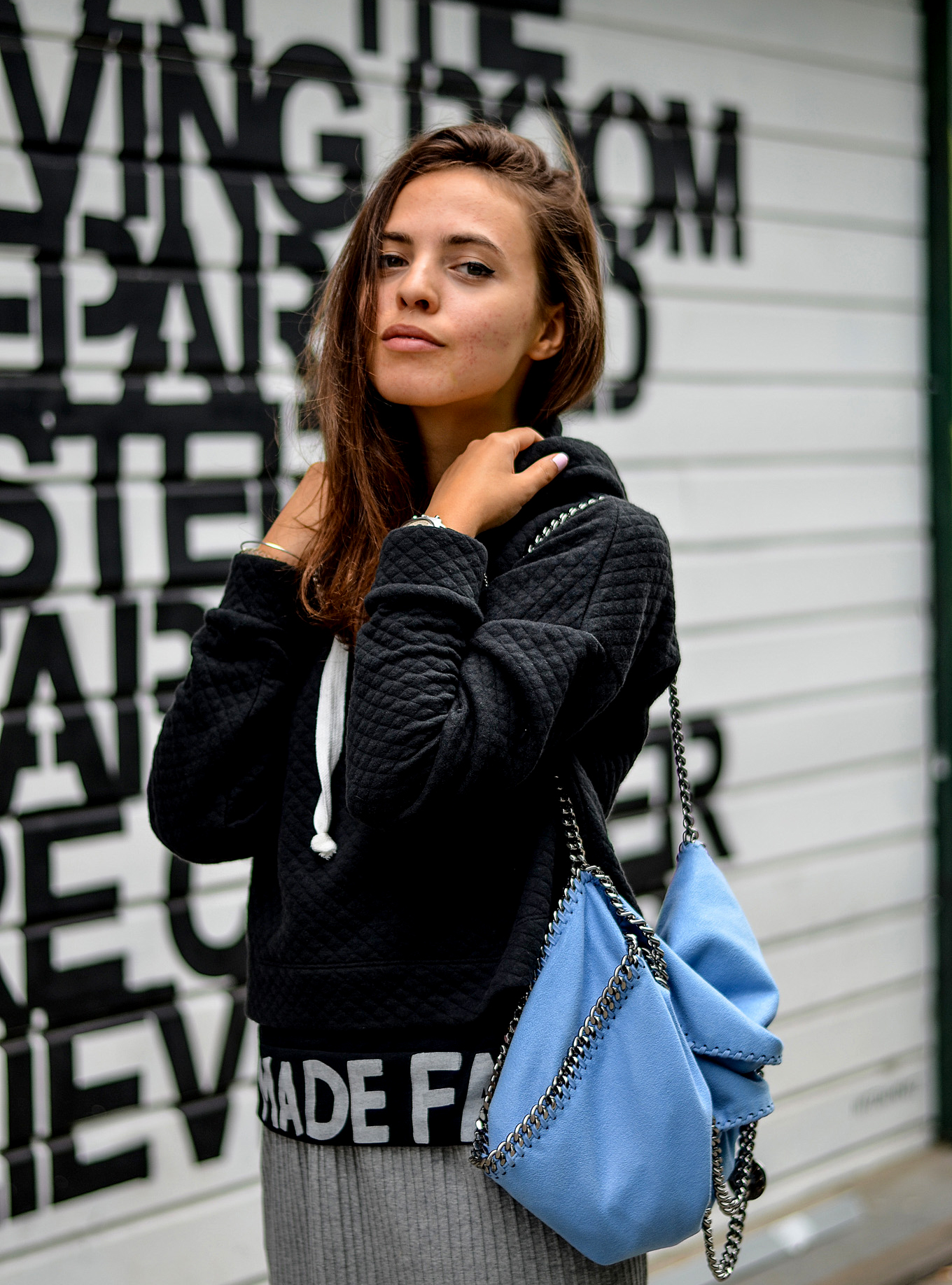 Outfit: Gemütlich mit Sweater, Slipper und Statement-Shirt (+ Gewinne ein komplettes Outfit von Lanius)