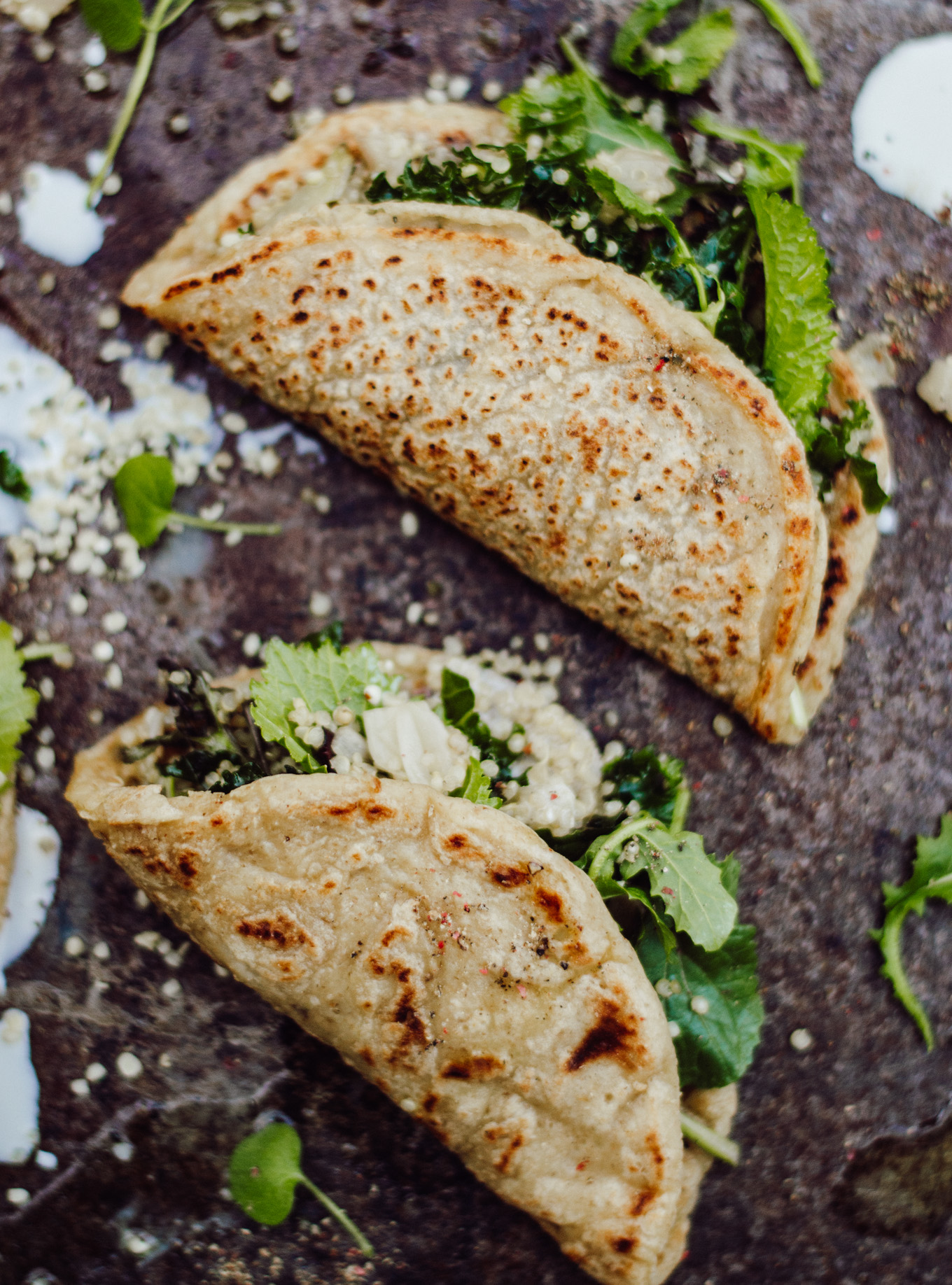 Kartoffel-Tortillas mit Fenchel-Quinoa-Grünkohl-Salat (vegan & glutenfrei)